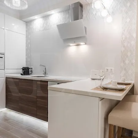 Apartment Stylish Studio Near Plaza De La Merced - Center