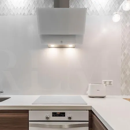 Stylish Studio Near Plaza De La Merced - Center Apartment *