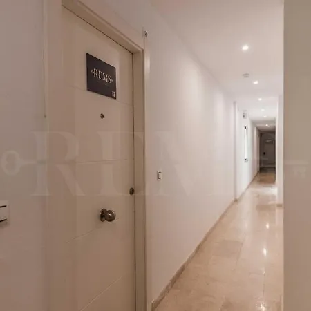Stylish Studio Near Plaza De La Merced - Center Apartment Malaga
