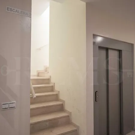 Stylish Studio Near Plaza De La Merced - Center Malaga