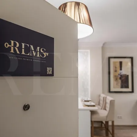 Apartment Stylish Studio Near Plaza De La Merced - Center