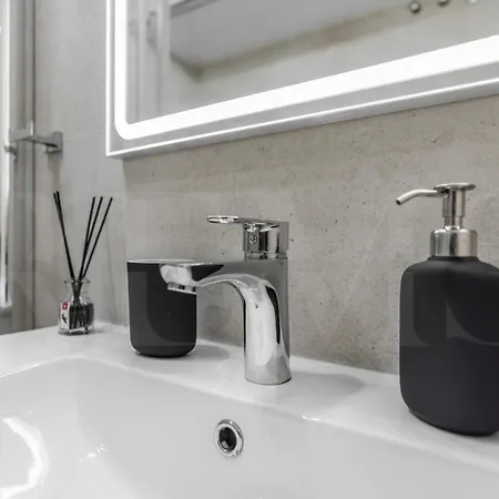 Stylish Studio Near Plaza De La Merced - Center Malaga
